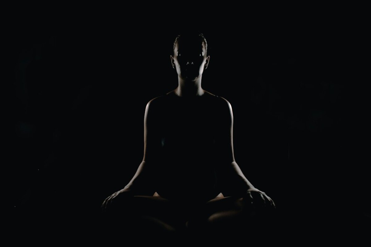 The “Physiological Sigh”: A 30-Second Breathing Trick Your Body Understands Fast
